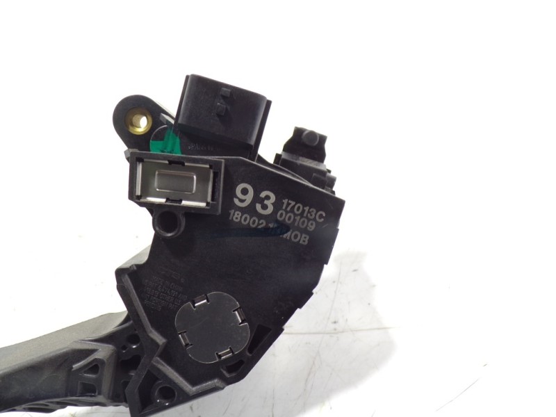 Recambio de potenciometro pedal para nissan micra (k13) 1.2 cat referencia OEM IAM 180021HM0B 180021HM0B 9317013C