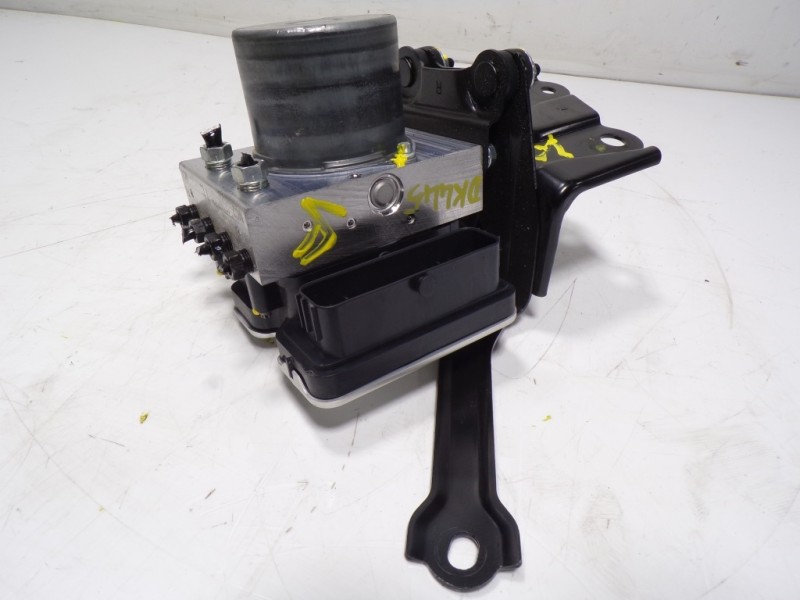 Recambio de abs para toyota yaris 1.5 vvti hev referencia OEM IAM 44050K0181 445400D780 0265296645