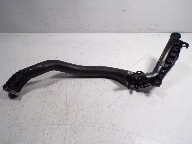 Recambio de tubo intercooler para toyota proace city 1.2 12v referencia OEM IAM  981273588002 