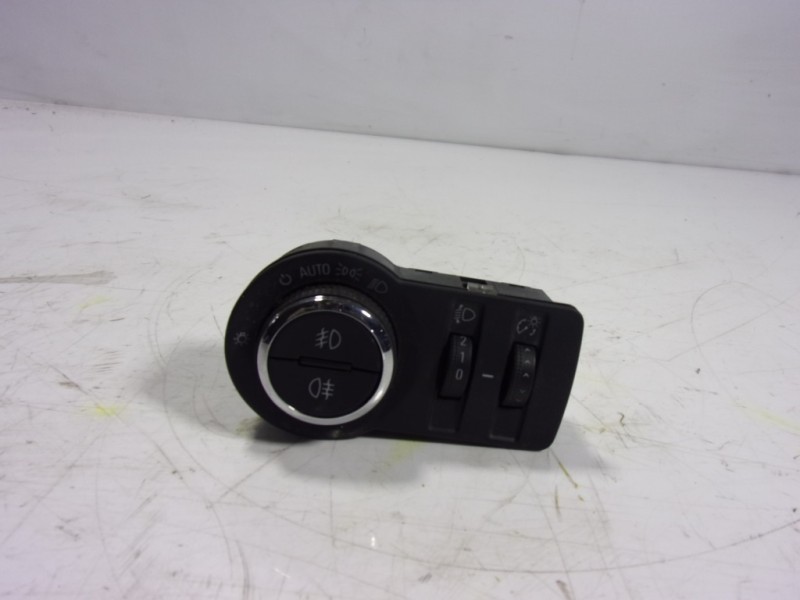 Recambio de mando luces para opel insignia berlina 2.0 cdti cat referencia OEM IAM 23197914 23197914 