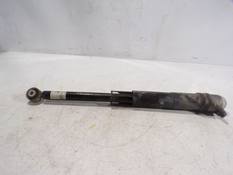 Recambio de amortiguador trasero izquierdo para volkswagen polo 1.0 tsi referencia OEM IAM 2Q0513049AN 2Q0512013BE 