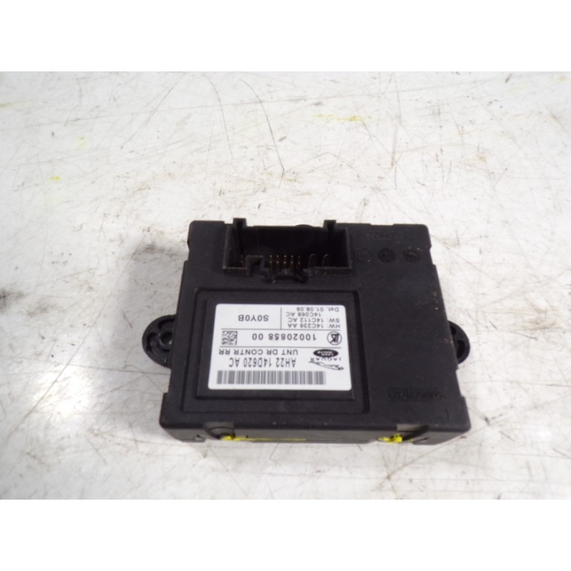 Recambio de modulo electronico para land rover discovery 4 tdv6 se referencia OEM IAM LR016363 AH2214D620AC 