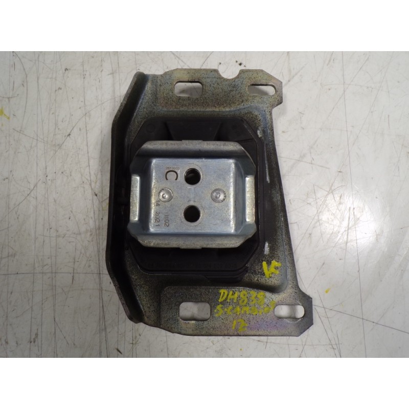 Recambio de soporte cambio para toyota proace city 1.2 12v referencia OEM IAM  9673768480C 