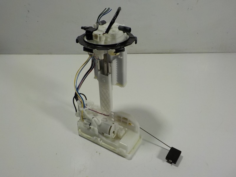 Recambio de aforador para toyota yaris 1.5 vvti hev referencia OEM IAM 77020K0080 77020K0080 