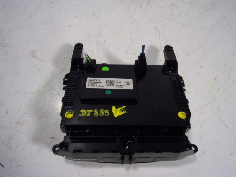 Recambio de pantalla multifuncion para opel insignia berlina 2.0 cdti cat referencia OEM IAM 90802619 90802619 