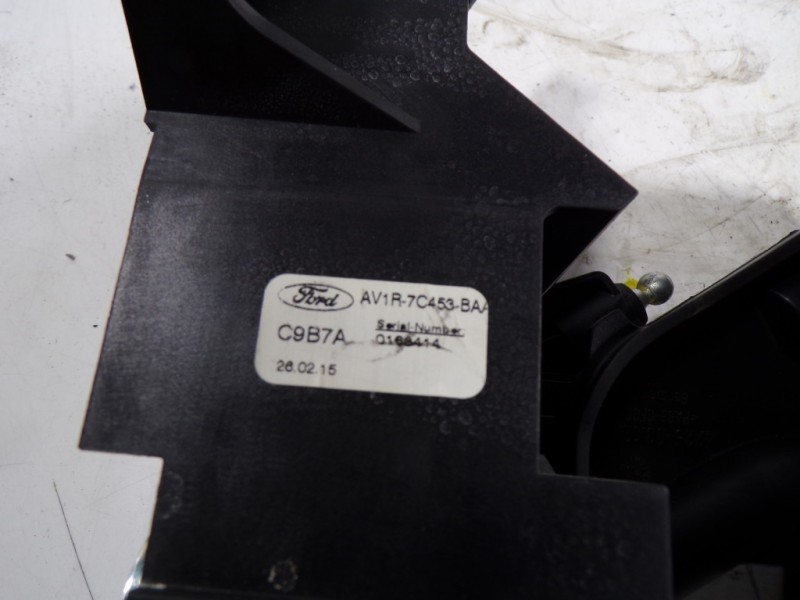 Recambio de palanca cambio para ford transit courier 1.5 tdci cat referencia OEM IAM 1742233 AV1R7C453BAA 