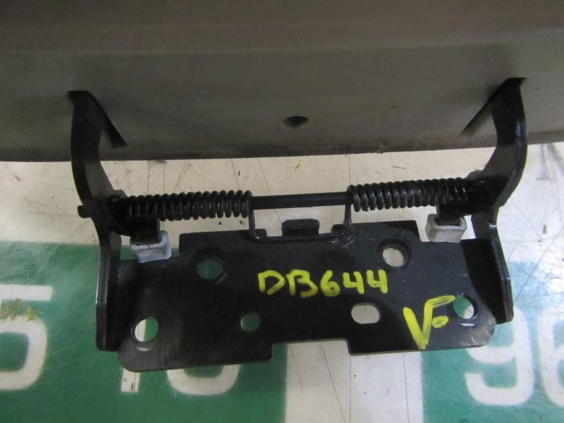 Recambio de apoyabrazos central para ssangyong kyron 200 xdi limited referencia OEM IAM   