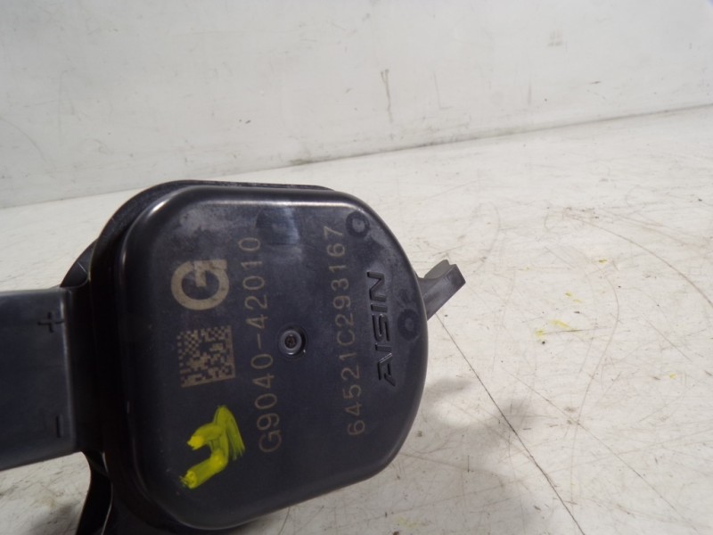 Recambio de bomba agua para toyota rav4 hybrid 4x2 advance referencia OEM IAM G904042010 G904042010 64521C293167