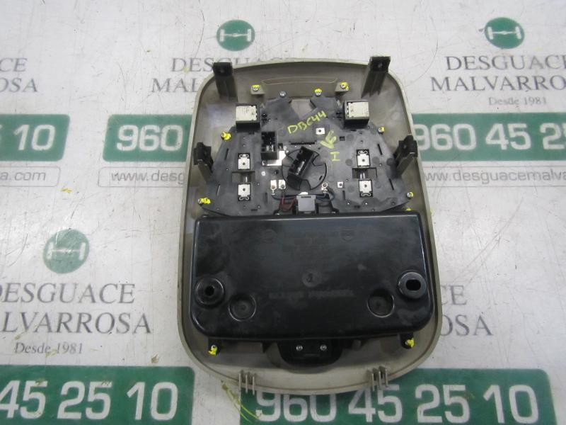 Recambio de piloto interior para ssangyong kyron 200 xdi limited referencia OEM IAM   