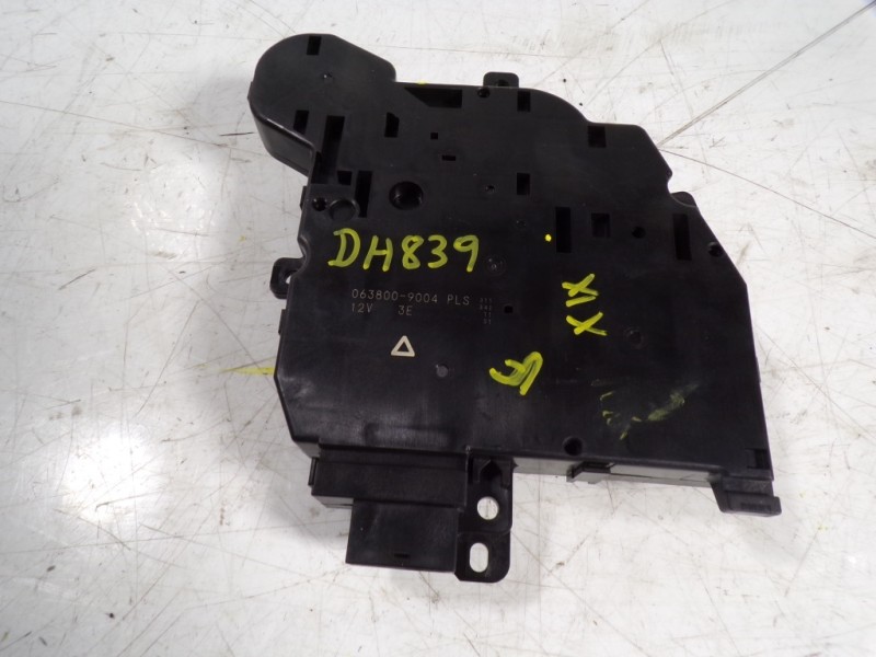 Recambio de modulo electronico para toyota rav4 hybrid 4x2 advance referencia OEM IAM 8710648170 0638009004PLS 0638009004PLS