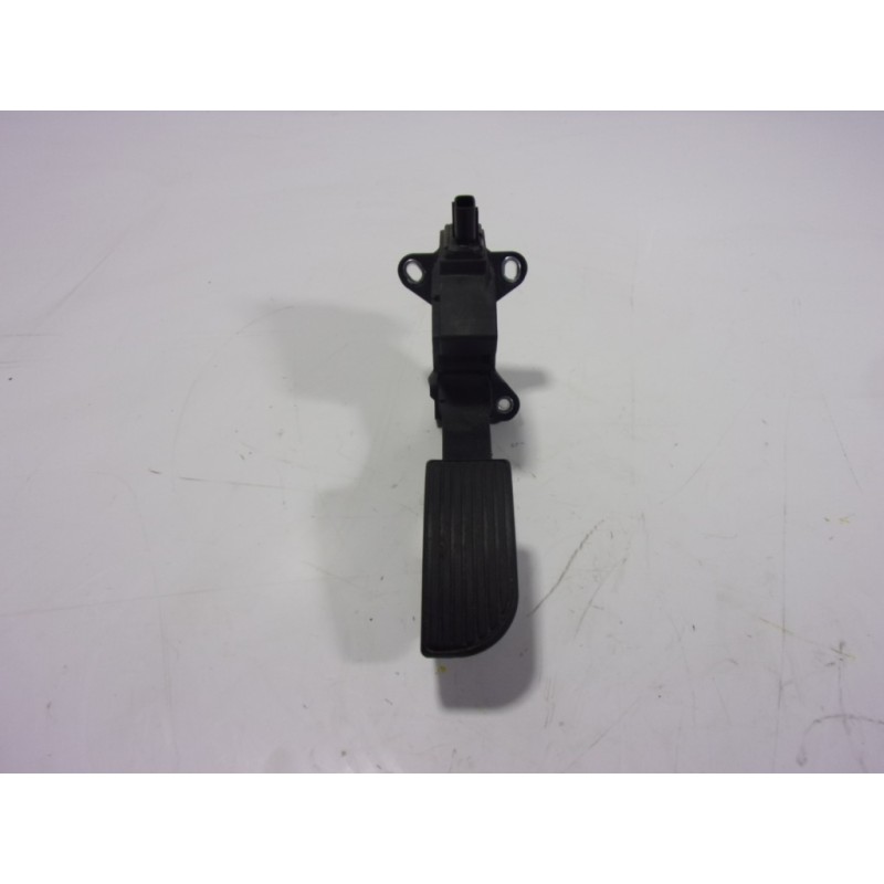 Recambio de potenciometro pedal para toyota aygo 1.0 vvti referencia OEM IAM 781100H040 2781100H040 27812680115