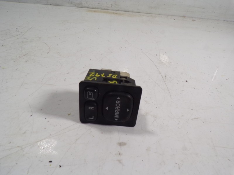 Recambio de mando retrovisor para toyota rav 4 (a3) executive referencia OEM IAM 8487028020  