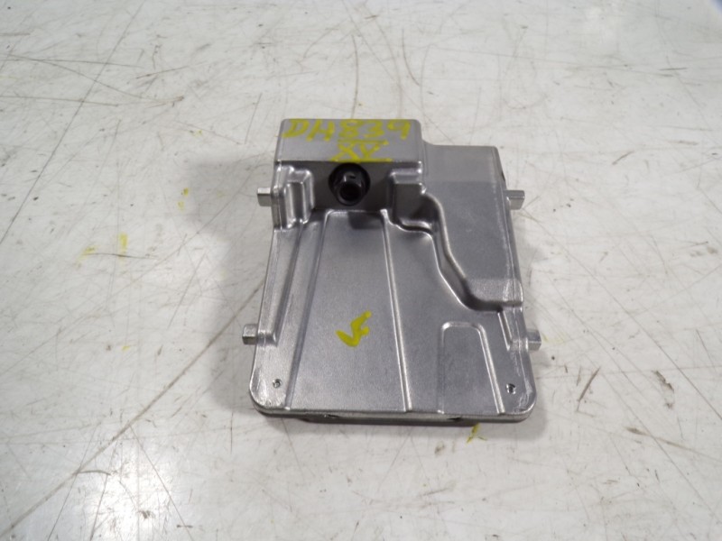 Recambio de modulo electronico para toyota rav4 hybrid 4x2 advance referencia OEM IAM 8646C42032 8646C42032 