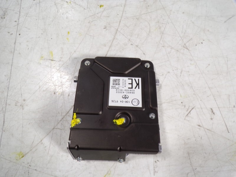Recambio de modulo electronico para toyota rav4 hybrid 4x2 advance referencia OEM IAM 8646C42032 8646C42032 