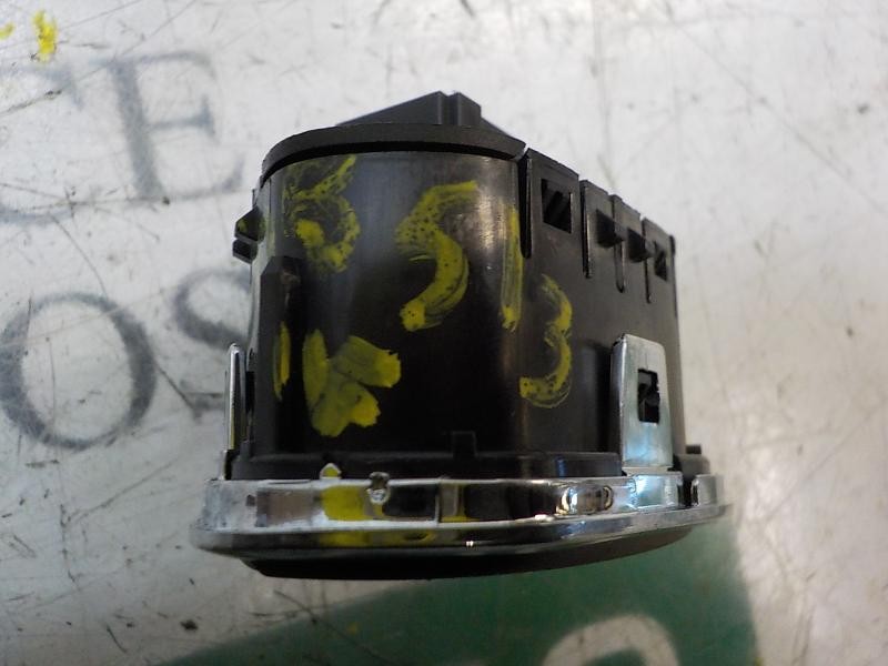 Recambio de warning para opel corsa e selective referencia OEM IAM 13363976 13363976 