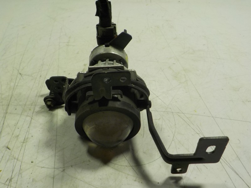 Recambio de faro antiniebla izquierdo para kia cee´´d 1.4 crdi cat referencia OEM IAM 92201A2300  