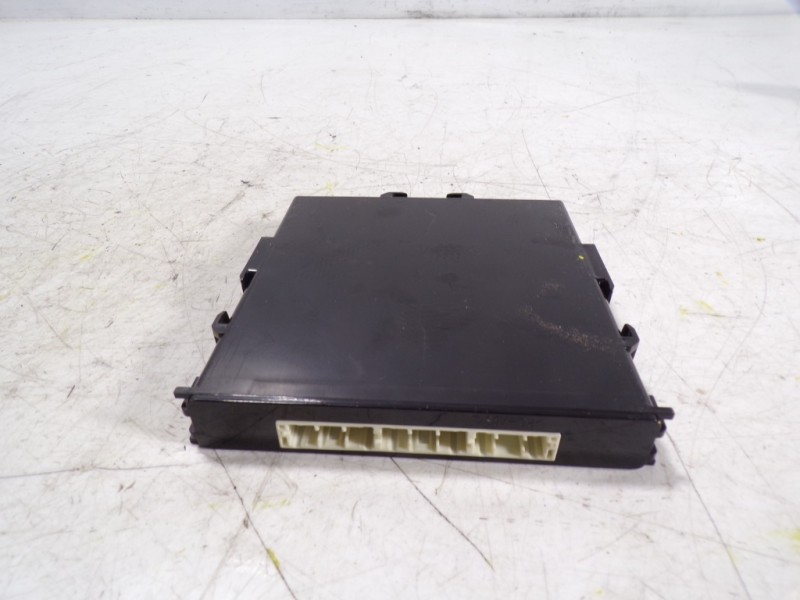 Recambio de modulo electronico para toyota rav4 hybrid 4x2 advance referencia OEM IAM 899H042160 8999042360 2336007470