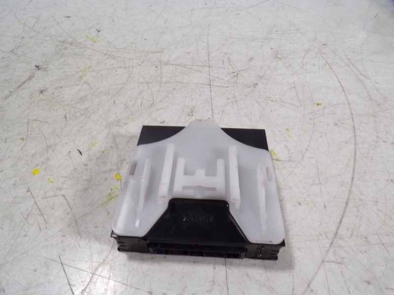 Recambio de modulo electronico para toyota rav4 hybrid 4x2 advance referencia OEM IAM 8934042060 8934042060 1881004331