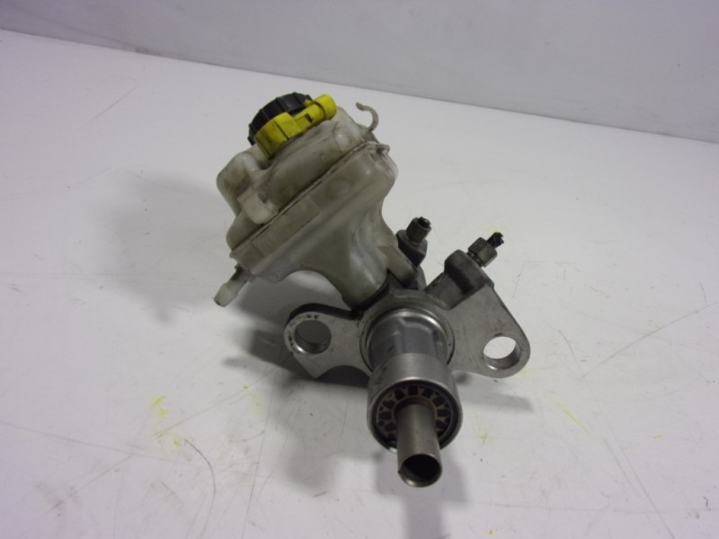 Recambio de bomba freno para opel astra j lim. 1.6 cdti dpf referencia OEM IAM 13286445  