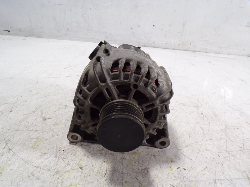 Recambio de alternador para peugeot 108 1.2 12v vti referencia OEM IAM 9670899580 9670899580 2610711B