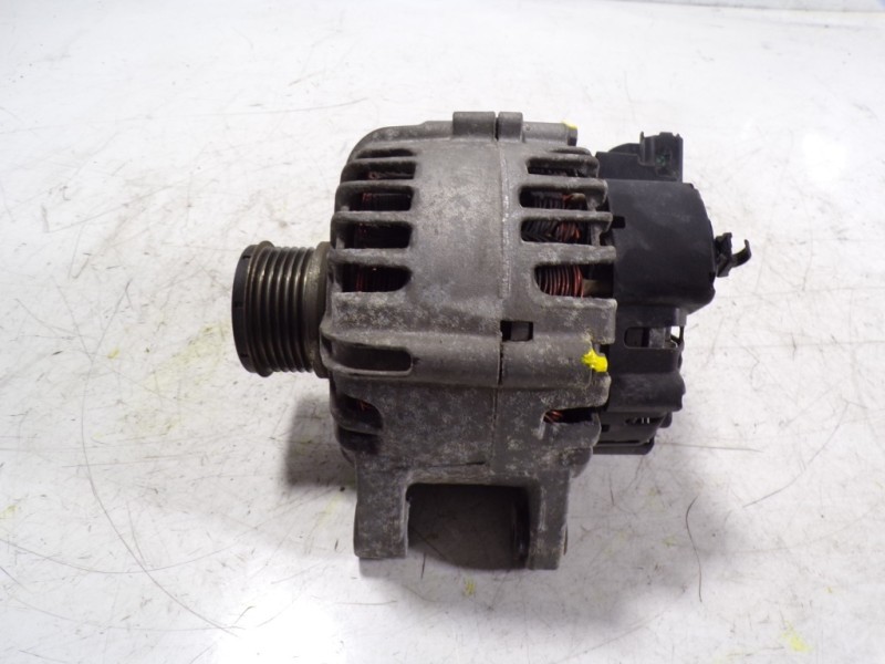 Recambio de alternador para peugeot 108 1.2 12v vti referencia OEM IAM 9670899580 9670899580 2610711B