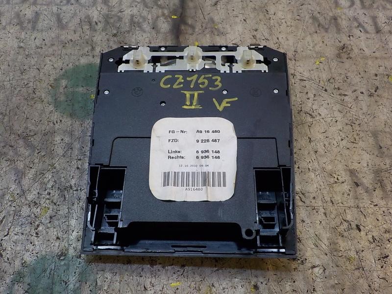 Recambio de piloto interior para bmw serie 3 berlina (e90) 320d referencia OEM IAM 61319225487  