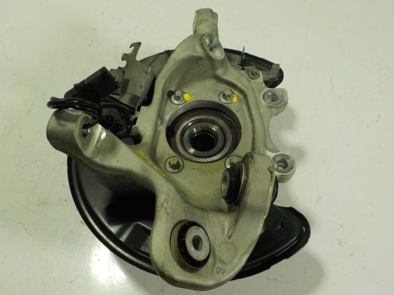 Recambio de mangueta trasera derecha para mercedes-benz clase glc (w253) 2.0 cgi cat referencia OEM IAM A2133503205  