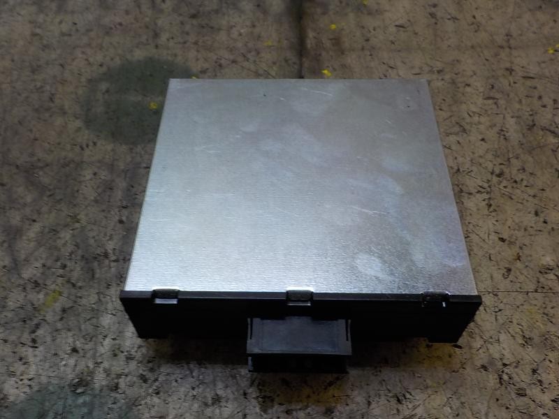 Recambio de modulo electronico para bmw serie 3 berlina (e90) 320d referencia OEM IAM 61429253208 61429127088 8ES00947920