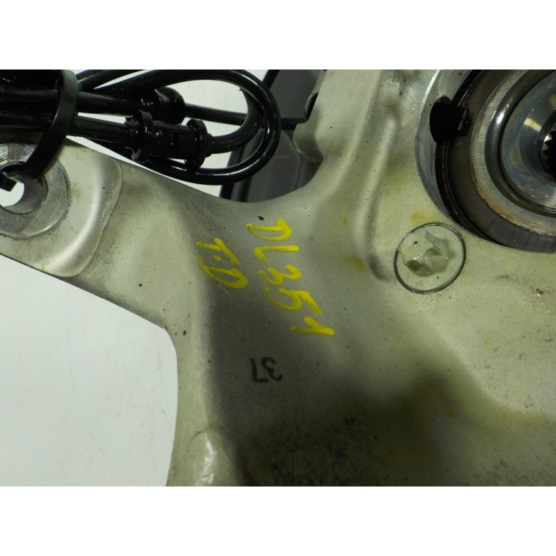 Recambio de mangueta trasera derecha para mercedes-benz clase glc (w253) 2.0 cgi cat referencia OEM IAM A2133503205  