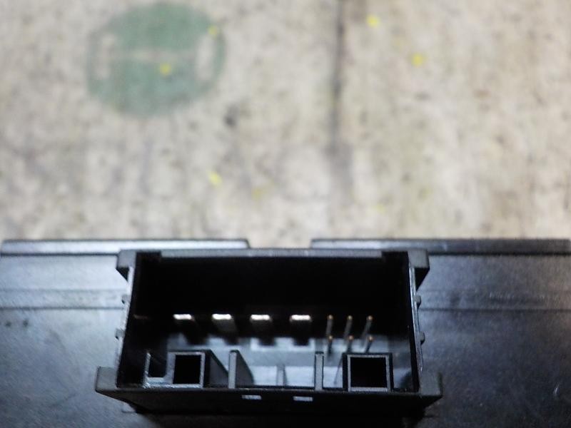 Recambio de modulo electronico para bmw serie 3 berlina (e90) 320d referencia OEM IAM 61429253208 61429127088 8ES00947920