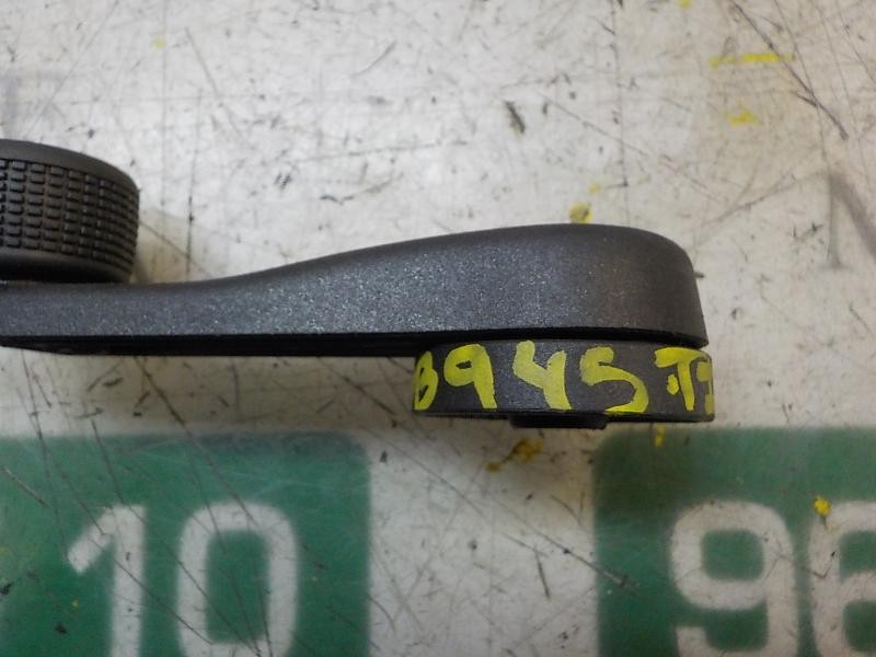 Recambio de maneta elevalunas trasera izquierda para skoda fabia (5j2 ) young referencia OEM IAM 1H0837581D9B9  