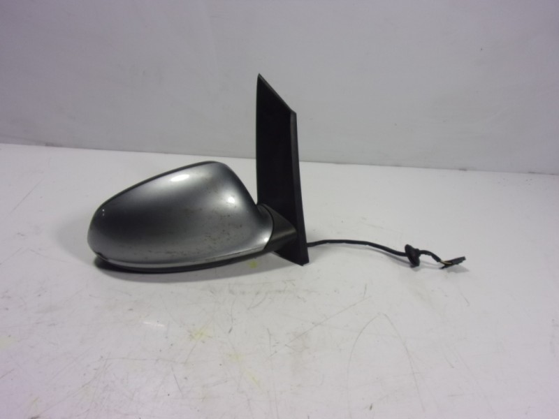 Recambio de espejo derecho para opel astra j lim. 1.6 cdti dpf referencia OEM IAM 13379135  