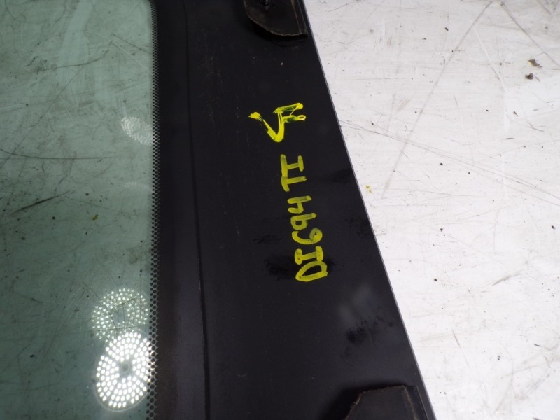 Recambio de cristal custodia trasero izquierdo para peugeot 108 1.2 12v vti referencia OEM IAM B000826880  