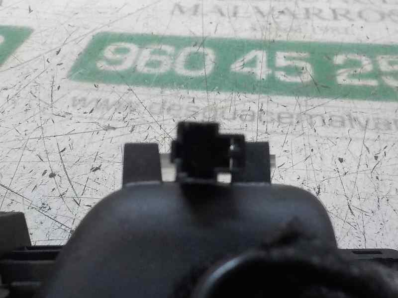 Recambio de maneta interior trasera derecha para volkswagen touareg (7la) tdi v6 referencia OEM IAM 7L6868086F7U7  