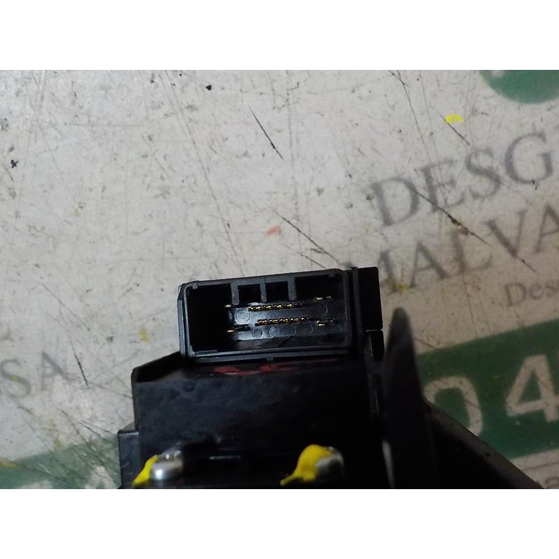 Recambio de mando elevalunas trasero izquierdo para honda civic berlina (fn) 2.2 ctdi referencia OEM IAM 35770SMGE02 83740SMGU01