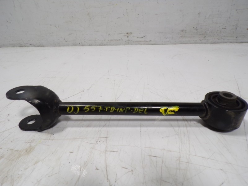 Recambio de brazo suspension inferior trasero derecho para toyota c-hr 132 kw referencia OEM IAM 4871002090  