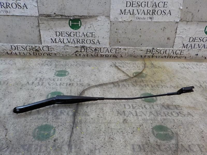 Recambio de brazo limpia delantero derecho para ford fiesta (ccn) trend referencia OEM IAM 1826839  