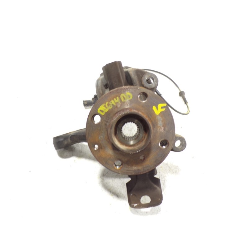 Recambio de mangueta delantera derecha para peugeot 108 1.2 12v vti referencia OEM IAM B000905580  