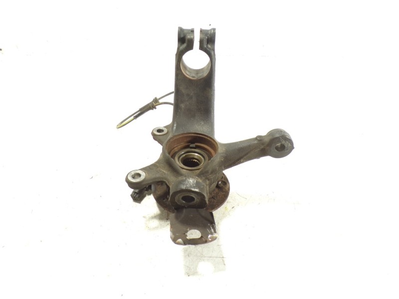 Recambio de mangueta delantera derecha para peugeot 108 1.2 12v vti referencia OEM IAM B000905580  