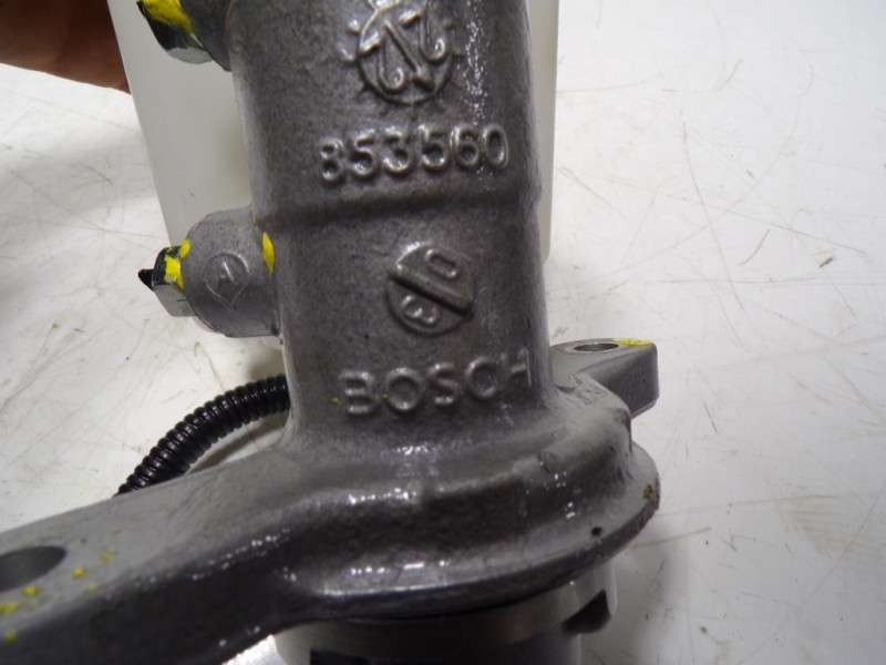 Recambio de bomba freno para toyota yaris 1.5 vvti hev referencia OEM IAM 47201K9005 853560 