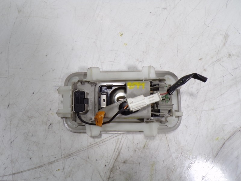 Recambio de piloto interior para peugeot 108 1.2 12v vti referencia OEM IAM 6362AC  