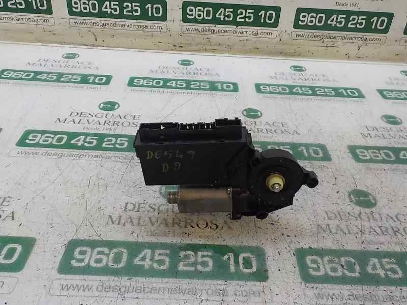 Recambio de motor elevalunas delantero derecho para volkswagen touareg (7la) tdi v6 referencia OEM IAM 7L0959701L05X 3D2959793E 