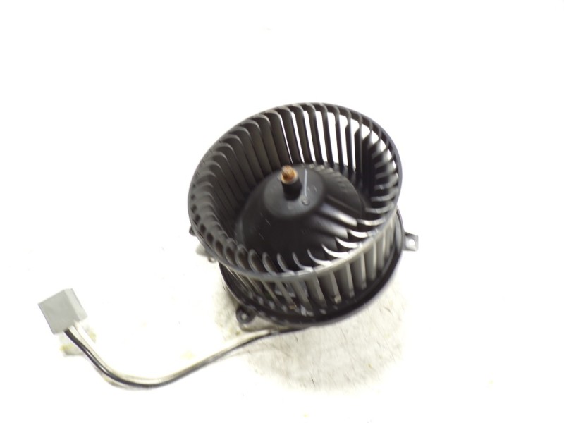 Recambio de motor calefaccion para opel mokka 1.6 cdti dpf referencia OEM IAM 95920148 T63029A T63029A