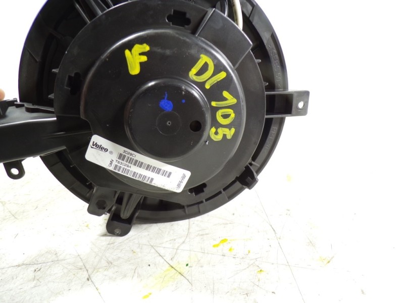 Recambio de motor calefaccion para opel mokka 1.6 cdti dpf referencia OEM IAM 95920148 T63029A T63029A