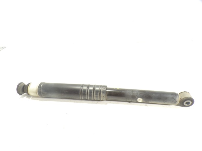 Recambio de amortiguador trasero derecho para renault clio iv limited referencia OEM IAM 562109815R 562109815R 