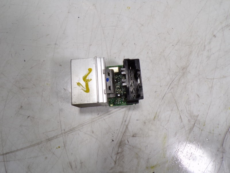 Recambio de resistencia calefaccion para peugeot 108 1.2 12v vti referencia OEM IAM 6441Z9 B00000634E 