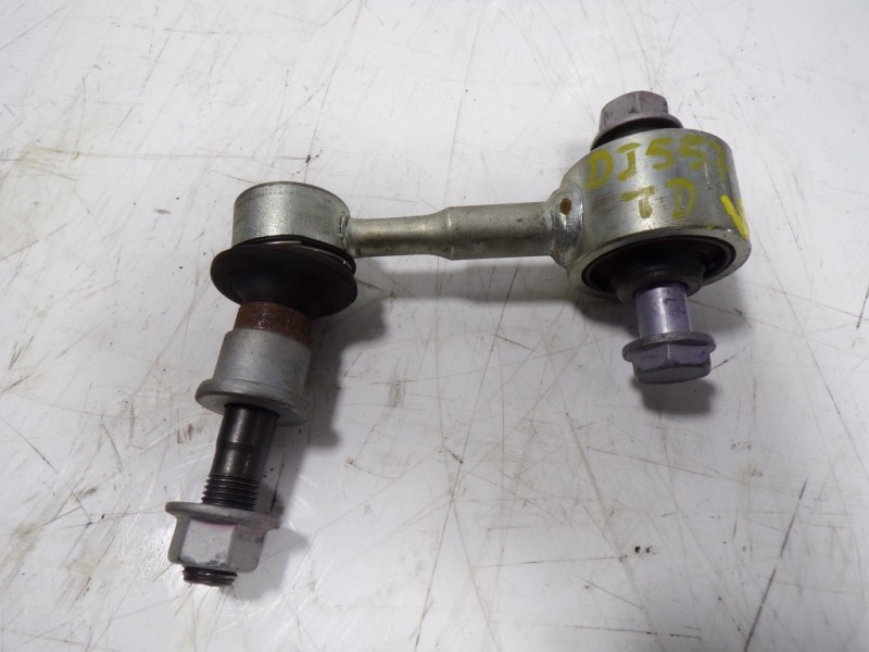 Recambio de tirante trasero derecho para toyota c-hr 132 kw referencia OEM IAM 4883047010  