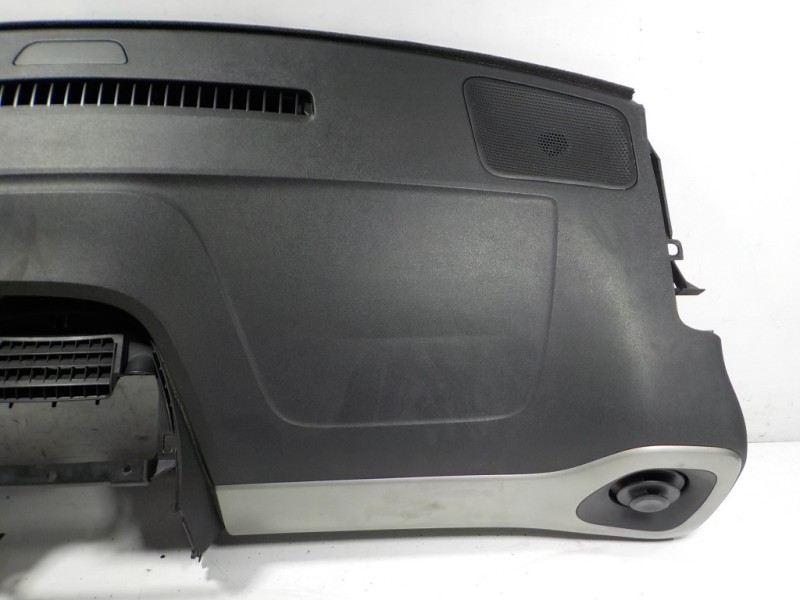 Recambio de salpicadero para peugeot 108 1.2 12v vti referencia OEM IAM 16121380ZD TG11B01001 TG11B01001