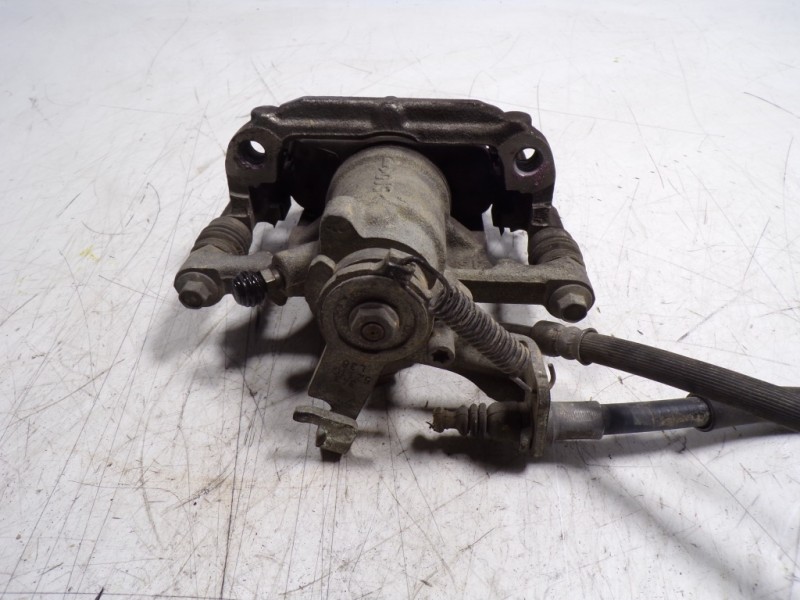 Recambio de pinza freno trasera izquierda para opel mokka 1.6 cdti dpf referencia OEM IAM 13300883  