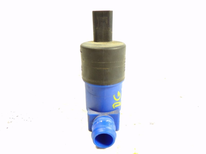 Recambio de bomba limpia para renault clio iv limited referencia OEM IAM 8200316568 9641553880 